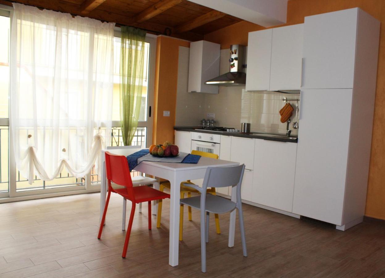 Casa Peppino Lägenhet Letojanni Exteriör bild