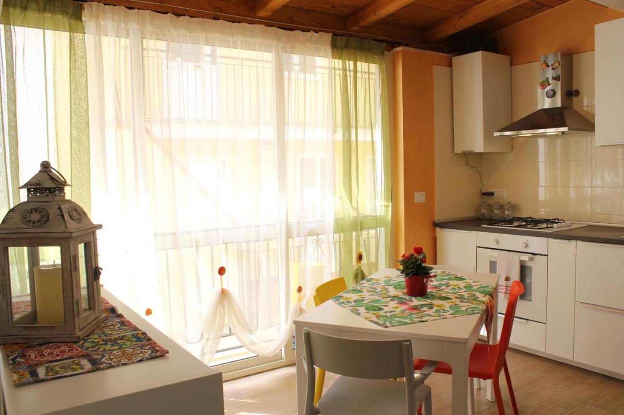 Casa Peppino Lägenhet Letojanni Exteriör bild