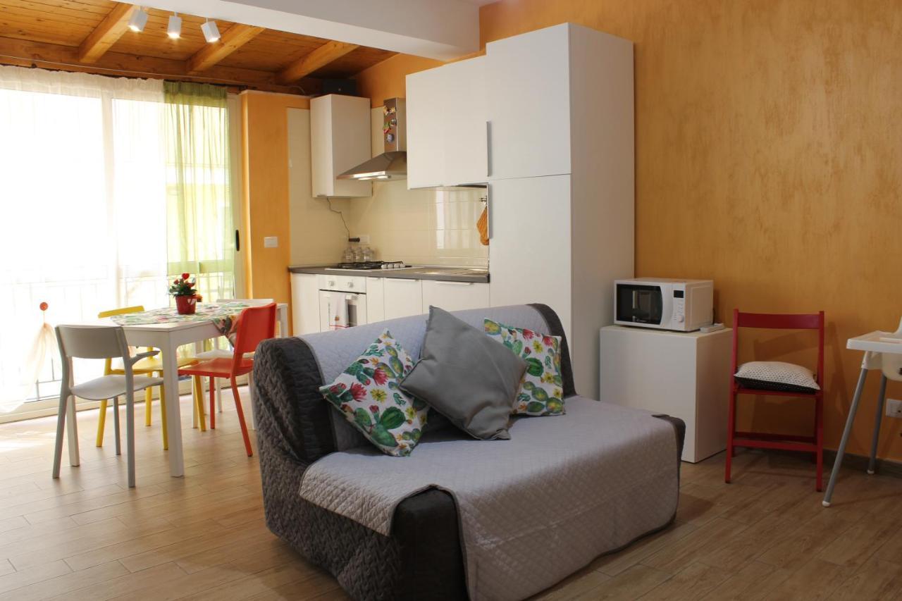 Casa Peppino Lägenhet Letojanni Exteriör bild