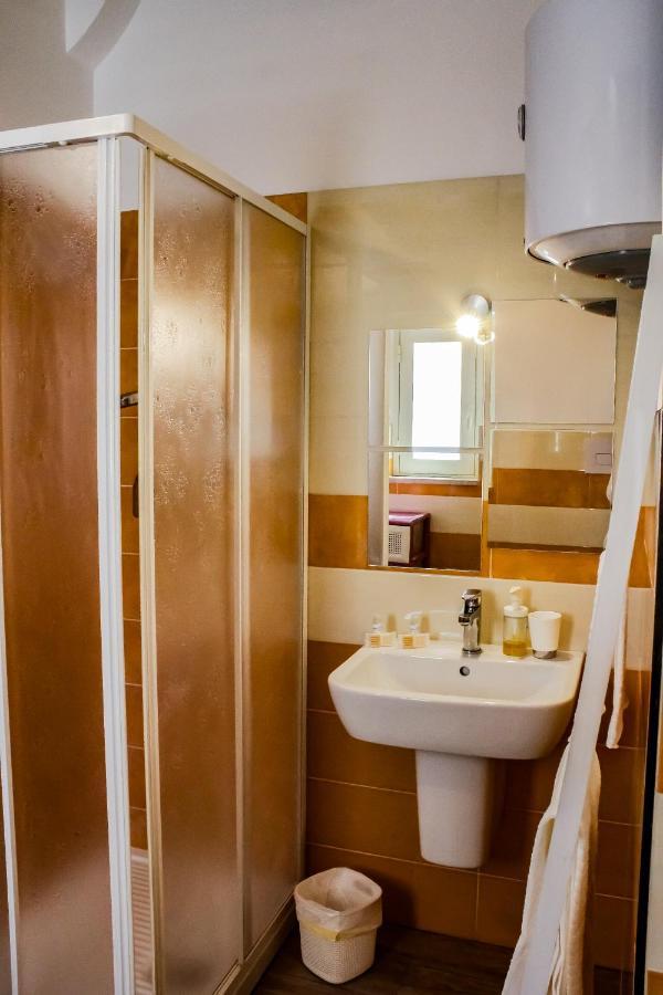 Casa Peppino Lägenhet Letojanni Exteriör bild