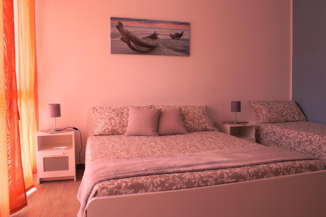 Casa Peppino Lägenhet Letojanni Exteriör bild